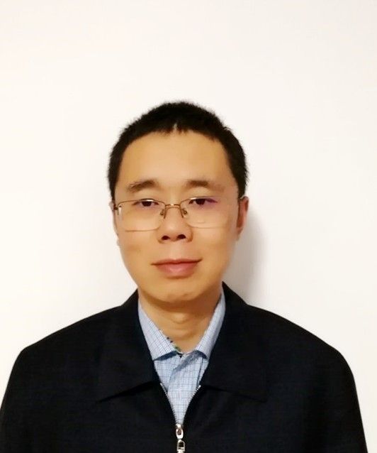 陈震